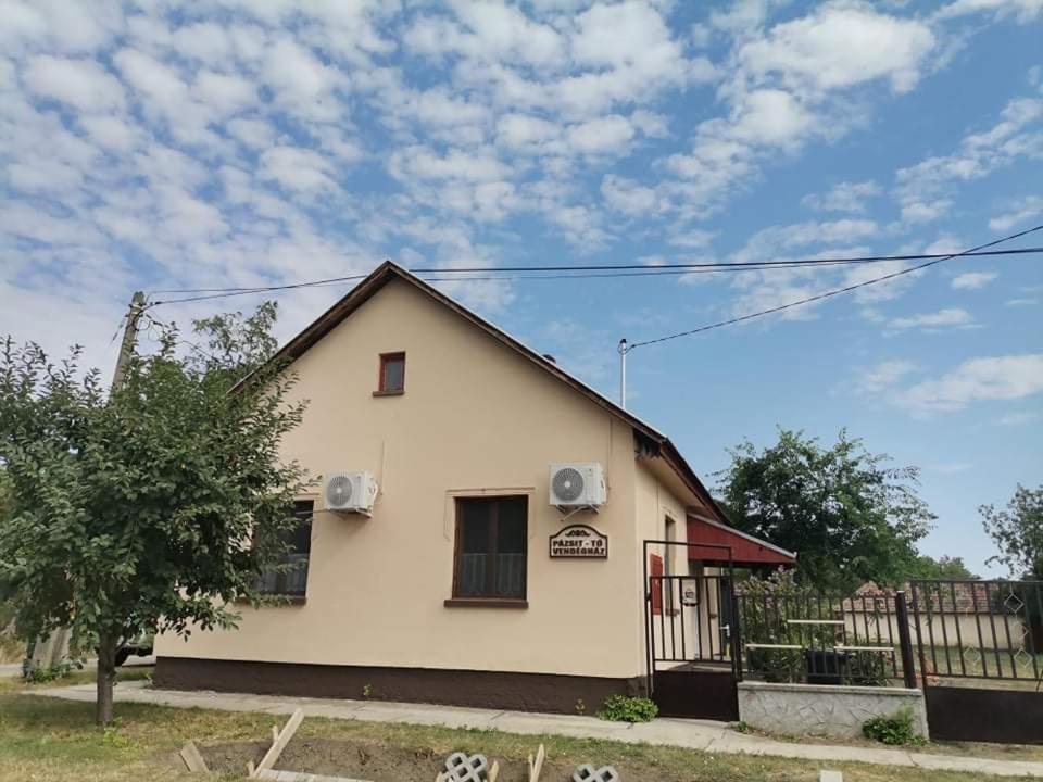 Pázsit-tó Vendégház Békésszentandrás Extérieur photo